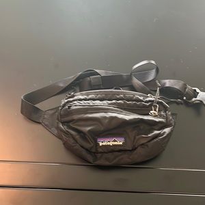 Patagonia black Fanny pack